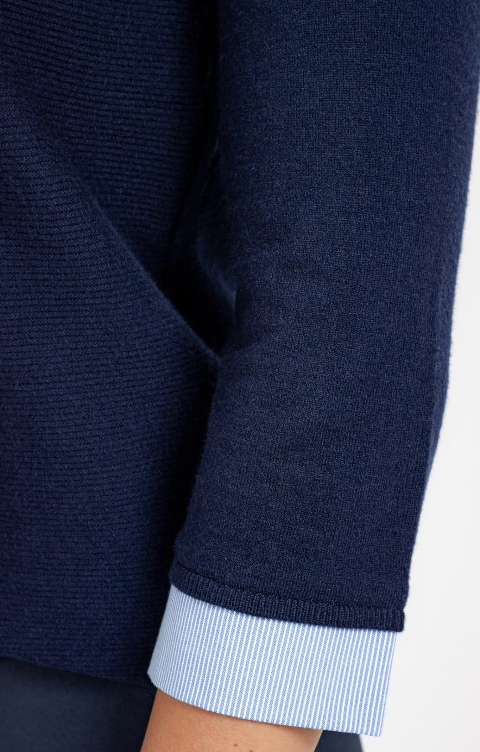 Pulls & Cardigans<Armand Thiery Pull 2-en-1 bicolore avec strass - Marine