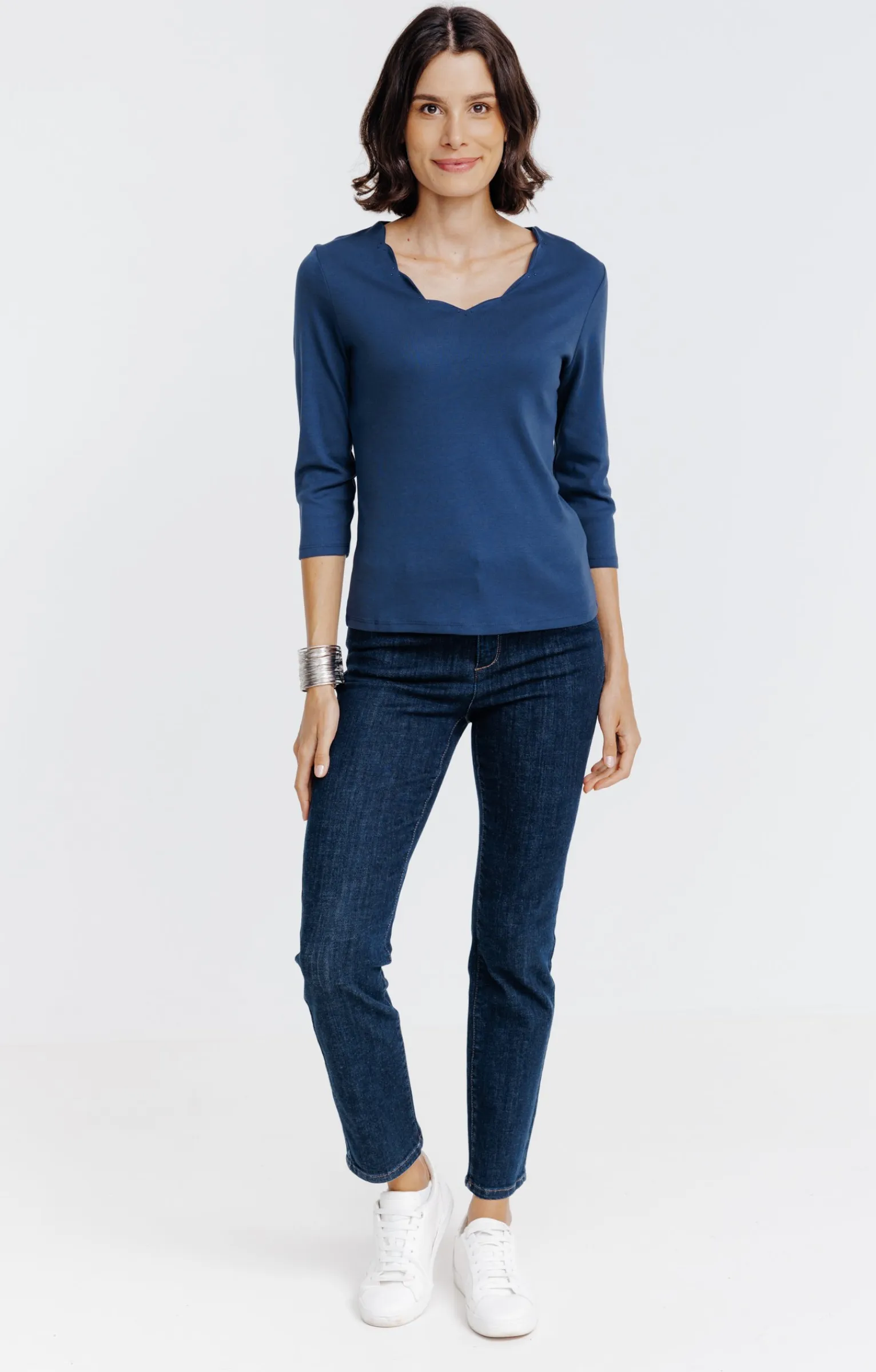 Tee-shirts<Armand Thiery Tee-shirt uni col V festons - Bleu